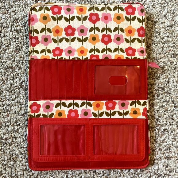 Vera Bradley Folkloric Quilted Wallet Floral Colorful Pink Retired Magnetic - Picture 2 of 10